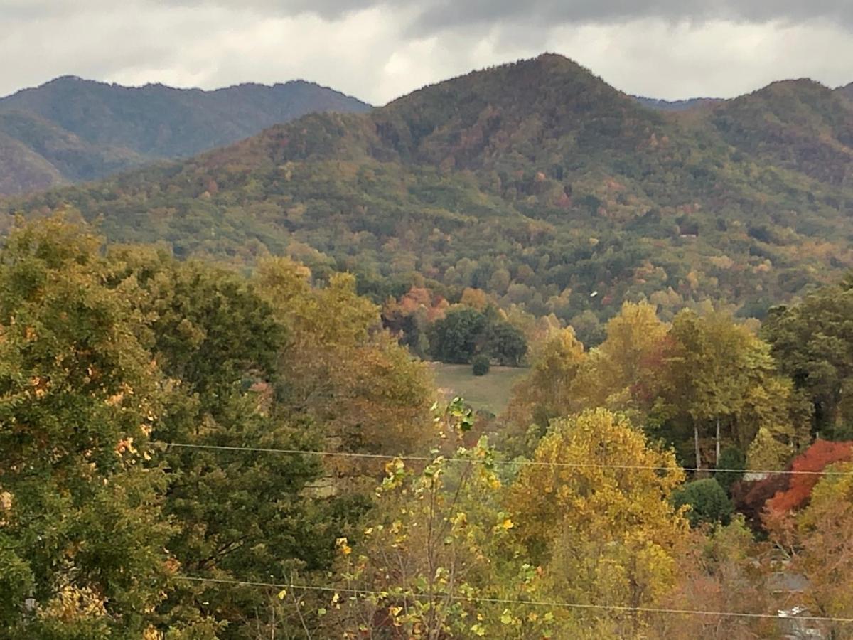 Villa Twin Oaks Bryson City