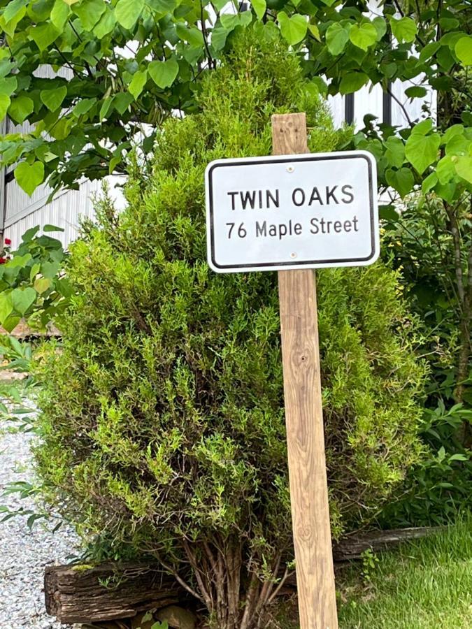 Twin Oaks Villa